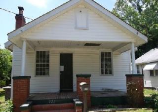 223 Piedmont Ave, Hampton, VA 23661-2848