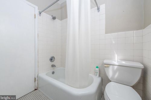 1424 Jackson St, Philadelphia PA  19145-3617 exterior