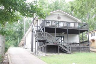581 Blue Bird Cir, Parsons, TN 38363-5822