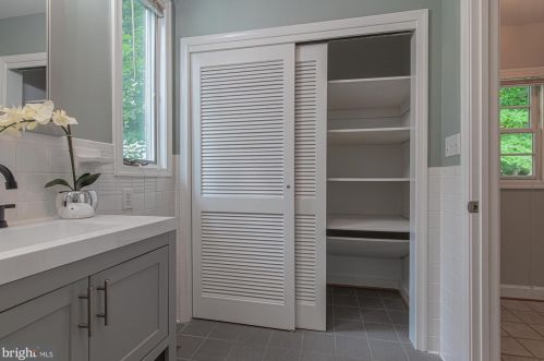 303 Melbourne Ave, Silver Spring MD 20901-2818 exterior