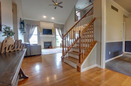 4755 Haven Crest Ln, Cincinnati, OH 45248-1451