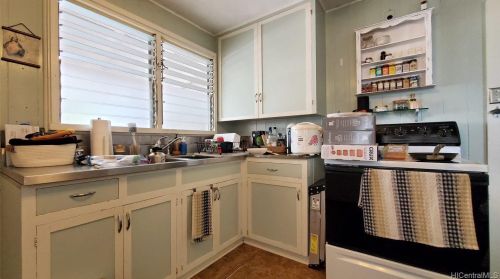 3622 Maunalei Ave, Honolulu HI  96816-2322 exterior