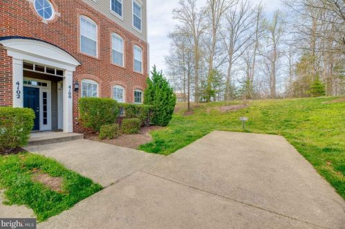 4102 Potomac Highlands Cir, Triangle, VA 22172-1775
