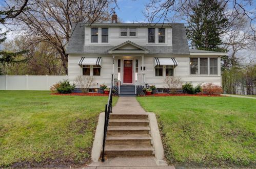 624 Hazel St, Saint Paul, MN 55119-3445