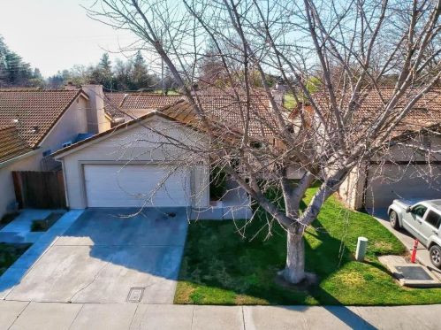 541 Navarre Pl, Modesto, CA 95354-2034