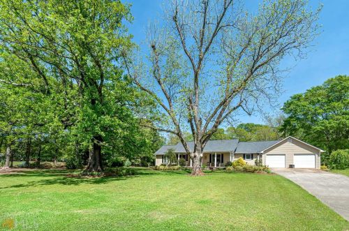 103 Bob White Run, Jackson, GA 30233-5464