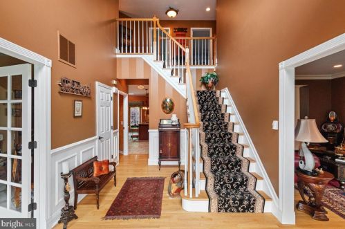 13 Colts Run Rd, Princeton NJ  08540-8593 exterior