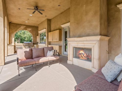 4750 Gresham Dr, Folsom CA  95762-7700 exterior