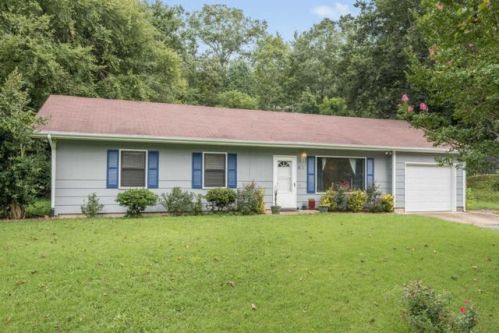 10909 Short Cut Rd, Apison, TN 37302-9517