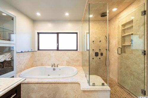 2328 Chapman Rd, Glendale CA  91214-3013 exterior