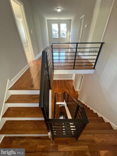 6805 11 St, Philadelphia PA 19147-1244 exterior