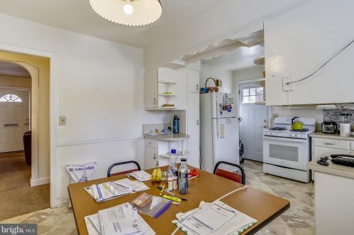 8120 Roanoke Ave, Silver Spring MD 20912-6278 exterior