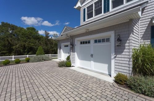 19 Moonlight Dr, Westerly, RI 02891-3913