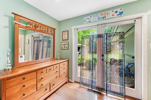 217 Hillside Dr, Atlanta GA  30342-3623 exterior
