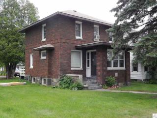 932 19th Ave, Duluth, MN 55812-1171