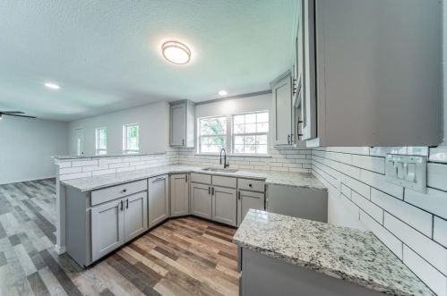 4409 Wabash Ave, Fort Worth TX  76133-1057 exterior