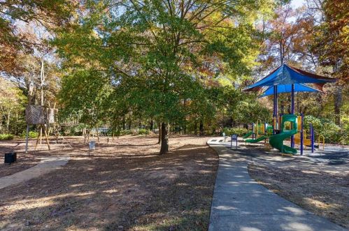 2440 Field Way, Atlanta GA  30319-4094 exterior