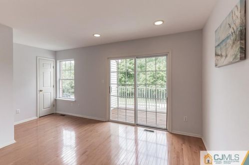 5 Garfield Way, Princeton NJ  08540-1669 exterior