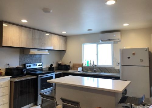 3415 Kanaina Ave, Honolulu HI  96815-4226 exterior