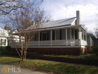 102 Water St, Washington, GA 30673-1748