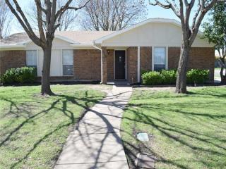 3725 Holly Springs Dr, Fort Worth TX  76133-6311 exterior