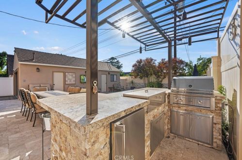 1215 Cordova Ave, Glendale CA  91207-1734 exterior