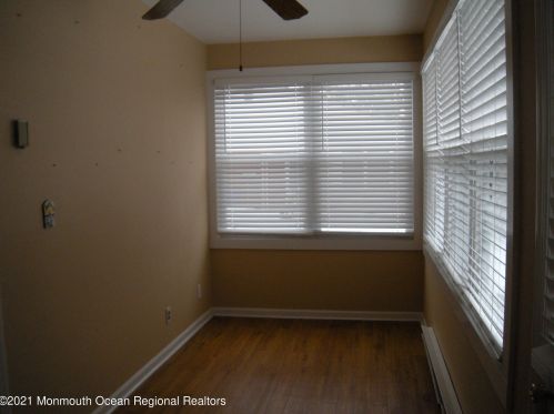 84 Hope Rd, Lakehurst, NJ 08759-3661