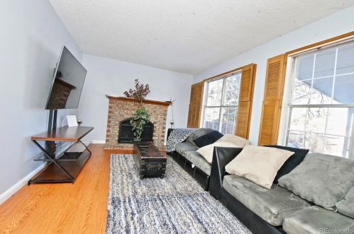 848 Naples Way, Aurora CO 80017-3170 exterior