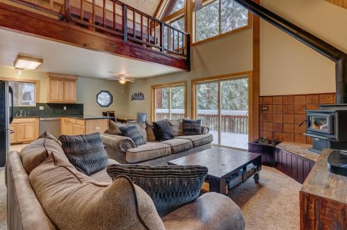 12798 Falcon Point Pl, Truckee, CA 96161-6443