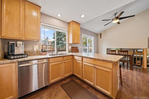 21606 Powers Pl, Aurora CO 80015-3372 exterior