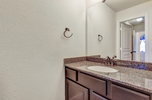 2036 Doolan Dr, Conroe TX  77301-4105 exterior