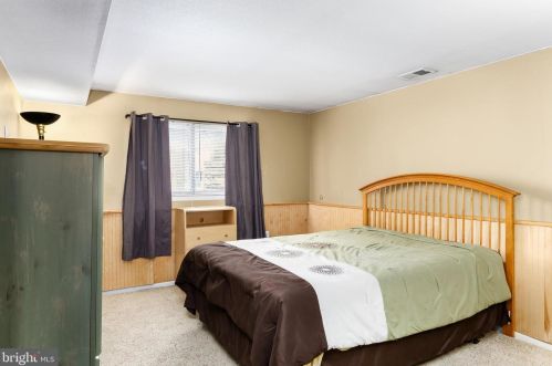 112 Apple Ln, Mount Laurel NJ  08054-1017 exterior