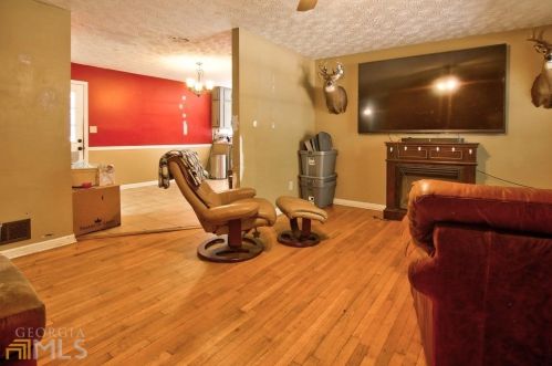 62 Mccart Cir, Porterdale, GA 30014-5746