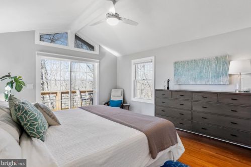 1034 Toms Knob Approach, Lost City WV 26810-8428 exterior