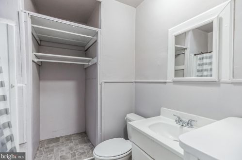 5804 20 St, Philadelphia PA 19138-2902 exterior