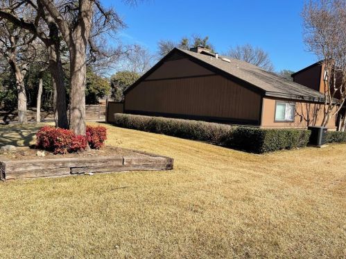 5500 Willow Cir, Fort Worth TX  76112-1952 exterior