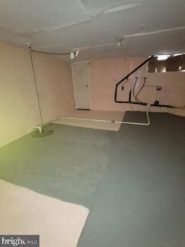 2524 61 St, Philadelphia PA 19142-3402 exterior