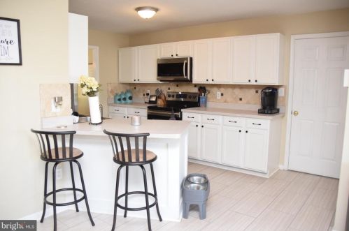 2625 Schumann St, Fredericksburg, VA 22408-8018