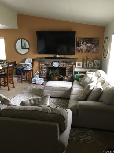 3070 Luff Ct, Oxnard, CA 93035-2422