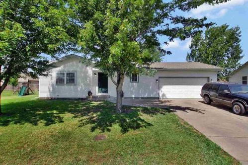 1007 Wirth St, Augusta, KS 67010-1445