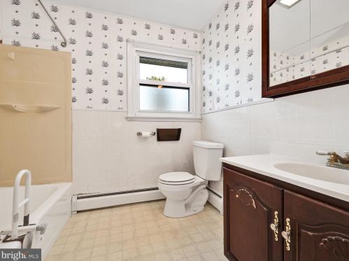 134 Scenic View Dr, Ephrata PA  17522-9570 exterior