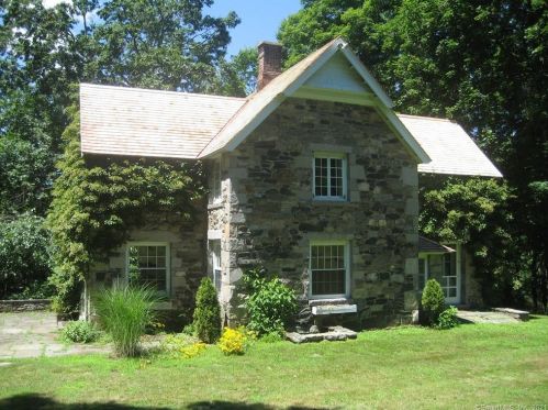 42 Barnes Rd, Washington Depot, CT 06793-1401