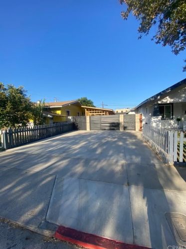 841 Garnsey St, Santa Ana, CA 92701-3335