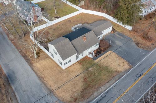 648 Portland St, Rochester, NH 03867-2432