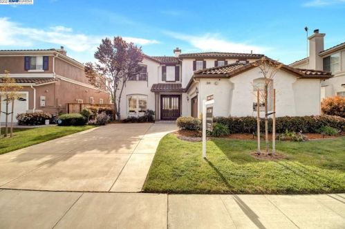 5664 Forbes Dr, Newark, CA 94560-3684