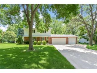 3011 Little Bay Rd, Saint Paul, MN 55113-2112