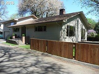2407 Oak Grove Blvd, Portland OR  97267-1241 exterior