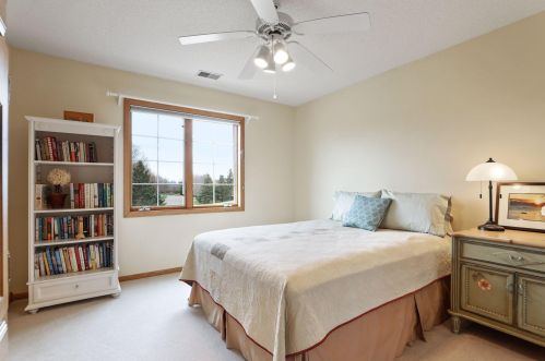 9100 Heritage Way, Saint Paul MN  55125-5034 exterior
