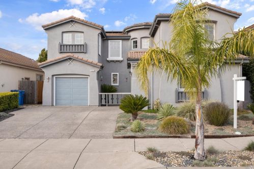 1433 Birdie Dr, Windsor, CA 95492-8717