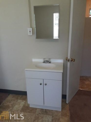 448 Glendale Rd, Scottdale, GA 30079-1815